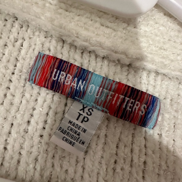 Urban Outfitters Women's White Cardigan - Picture 3 of 7